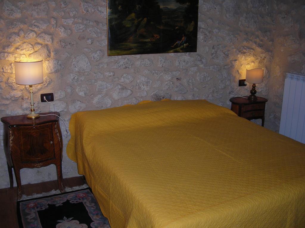 La Locanda Delle Streghe - Relais Ristorante Hotel Castel del Monte  Room photo